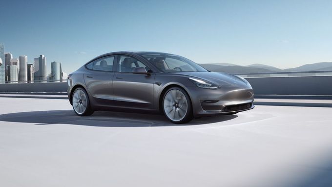 Tesla Model 3, nejprodávanější auto v Evropě za září 2021.