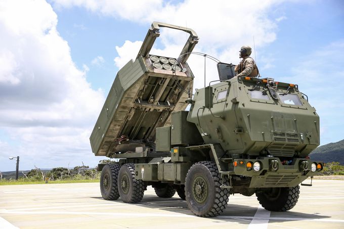 Mobilní raketový systém M142 HIMARS