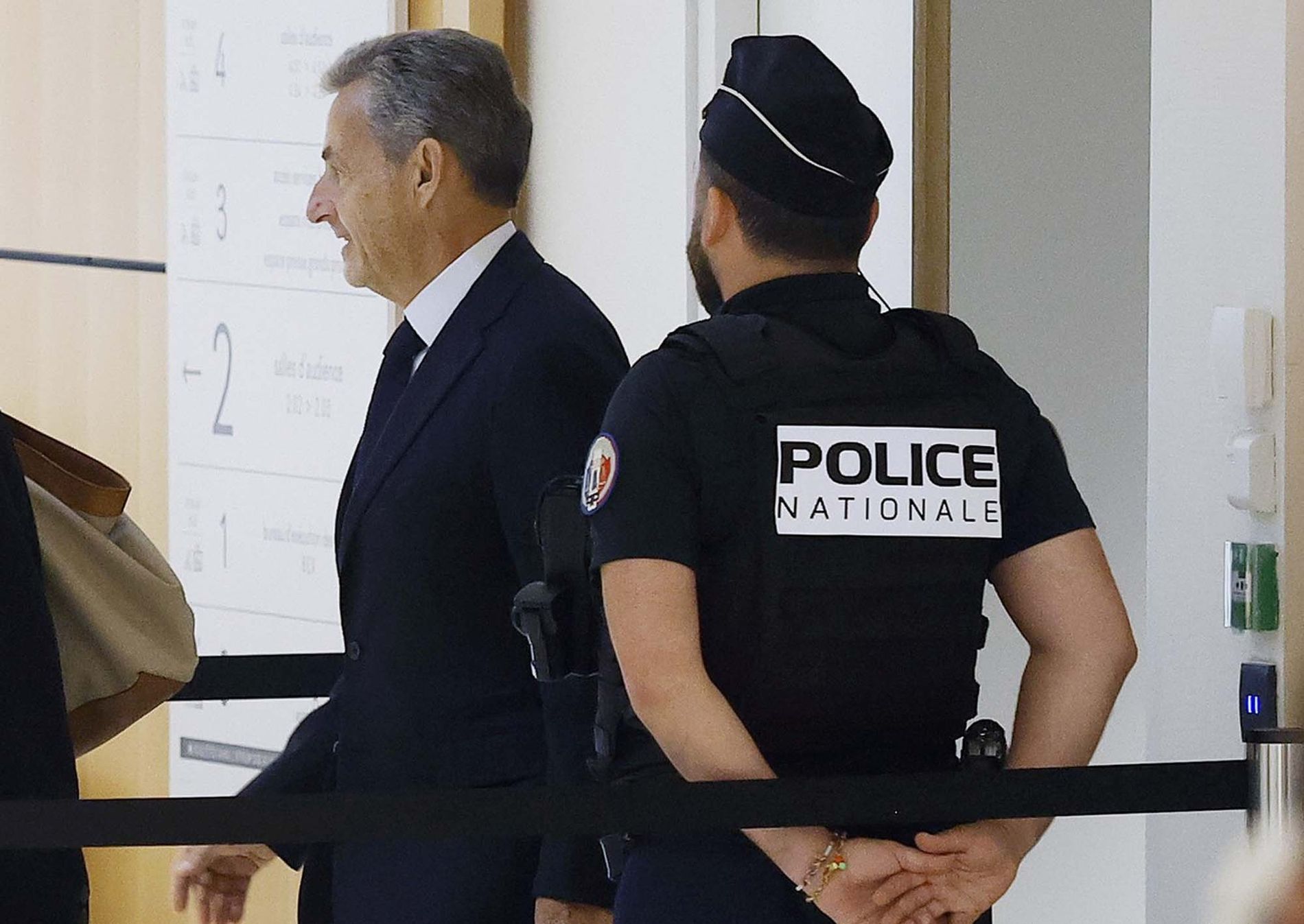 Nicolas Sarkozy, Francie, soud, Muammar Kaddáfí, Carla Bruni, Libye, korupce, volební kampaň, úplatek, vězení, La Santé, Paříž