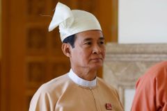 Barma bude mít nového prezidenta. Parlament zvolil spojence Su Ťij