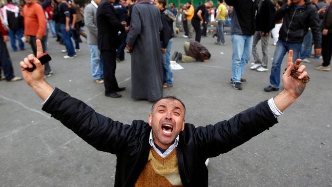Nepokoje cloumají Egyptem už déle než týden