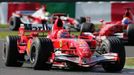 Pilot Ferrari Michael Schumacher v průběhu Velké ceny Japonska formule 1.