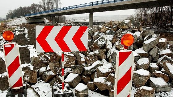 Kam povedou tyto mosty? Na dálnici do Ostravy nejsou peníze