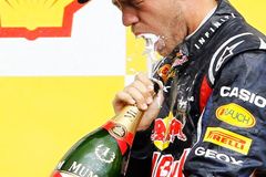 Vettel slaví osmý triumf v sezoně, vyhrál i v Monze