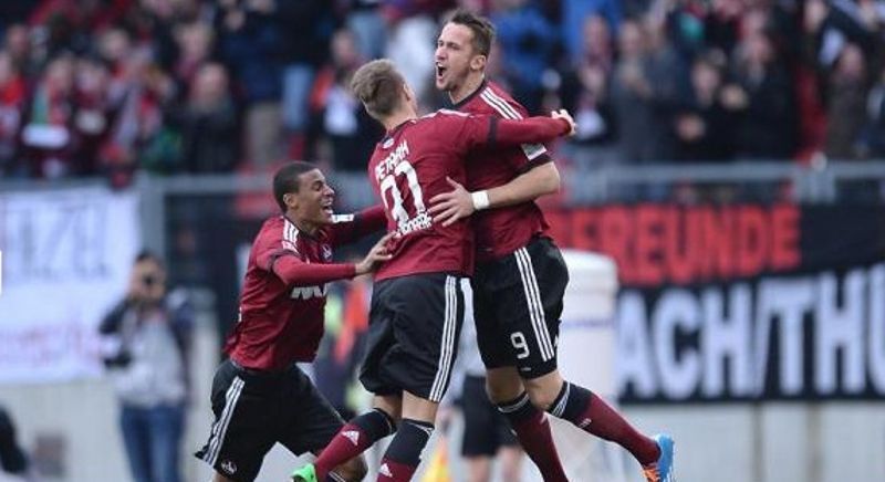 Tomáš Pekhart slaví svůj gól v dresu Norimberku