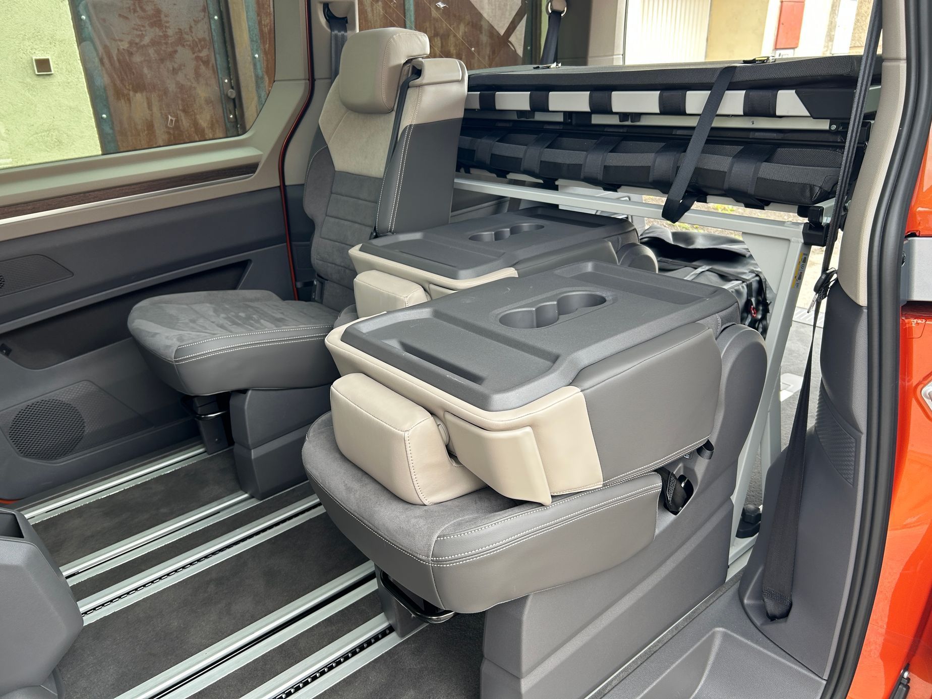 VW T7 Multivan spací box