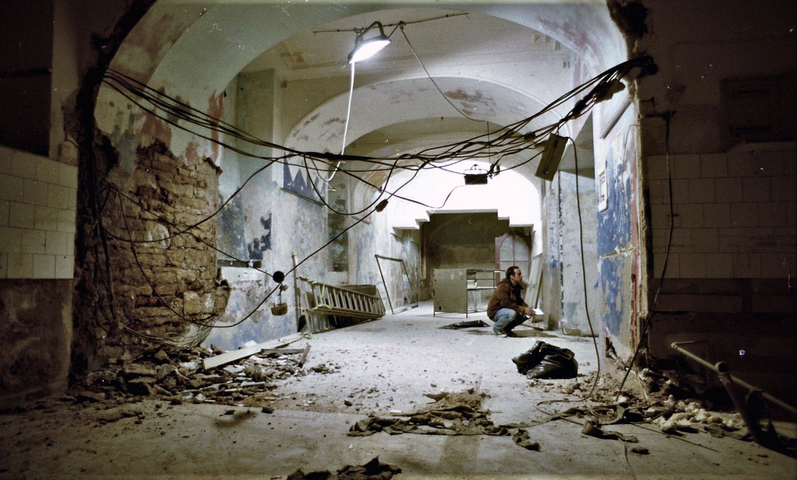 Roxy, povodně, 2002