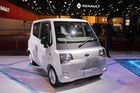 Mahindra Arom, třímístný elektromobil na miniaturních kolečkách,