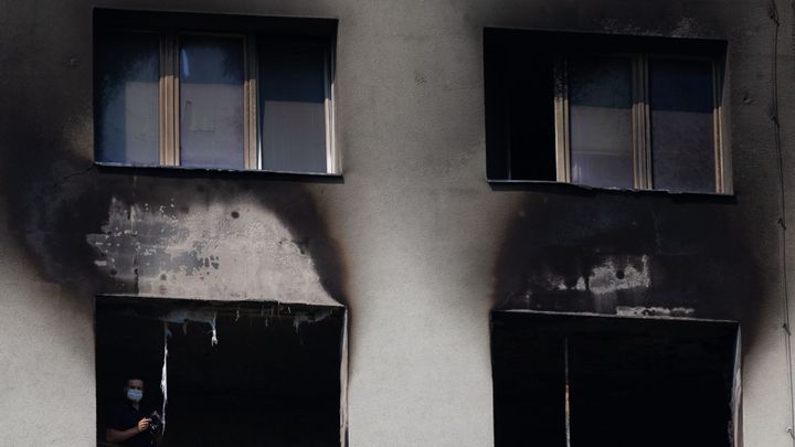 Policie obvinila muže z extremismu kvůli rasistickému článku o požáru v Bohumíně