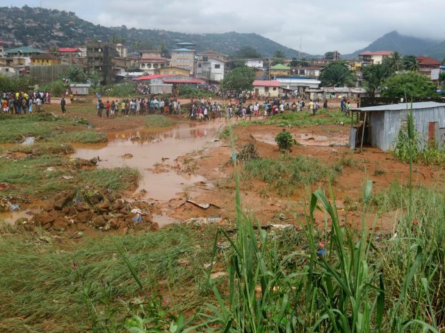 Sesuvy půdy ve Freetownu, Sierra Leone