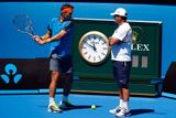 Ale příprava na Australian Open je hlavně dřina, proto se Rafael Nadal musel znovu vrátit na kurt pod dozor svého kouče a strýce v jedné osobě Toniho Nadala.