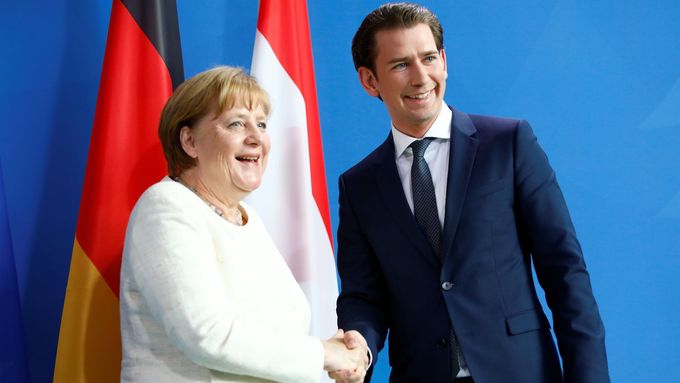 Rakouský kancléř Sebastian Kurz s německou kancléřkou Angelou Merkelovou.