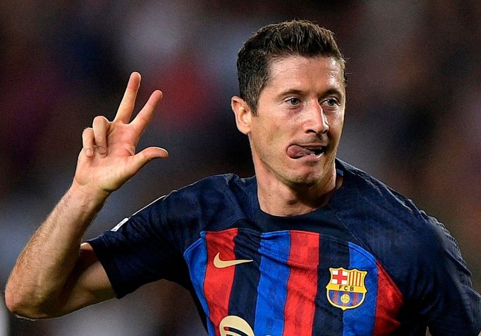 Robert Lewandowski slaví gól v zápase LM Barcelona - Viktoria Plzeň