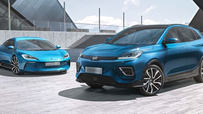 Supersport je čistý elektromobil a vznikne jen ve dvou kusech. SUV se bude pod značkou Weima prodávat v Číně už od konce tohoto roku.