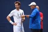 Kouče v této sezoně dokonce i nová světová mužská jednička. Andy Murray v červnu obnovil spolupráci s Ivanem Lendlem. Ten Brita trénoval už od začátku roku 2012 do března 2014.