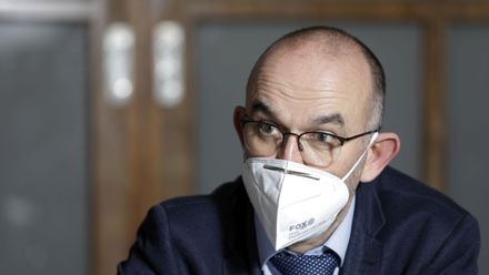Pokud nedojde k zázraku, navrhneme v pondělí přechod do 4. stupně, říká Blatný