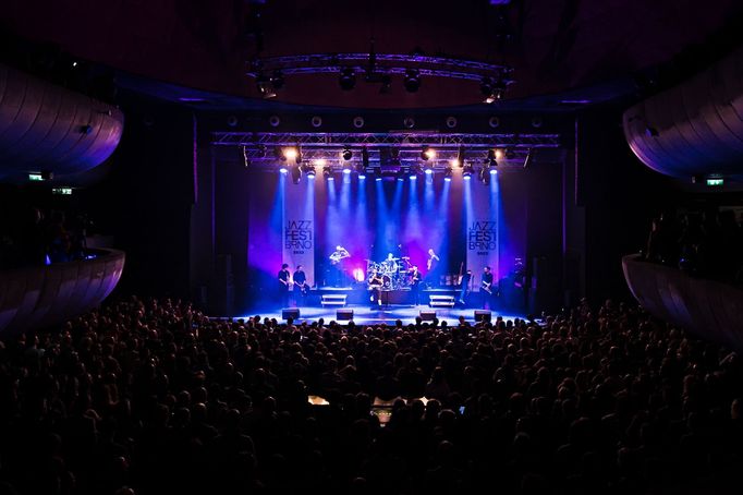 Snímek z vystoupení Ibrahima Maaloufa na brněnském Jazzfestu.