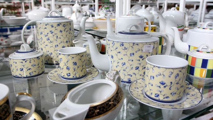 Firma Moritz Zdenekauer se zařadila k dalším výrobcům porcelánu, kteří se dostali do potíží.