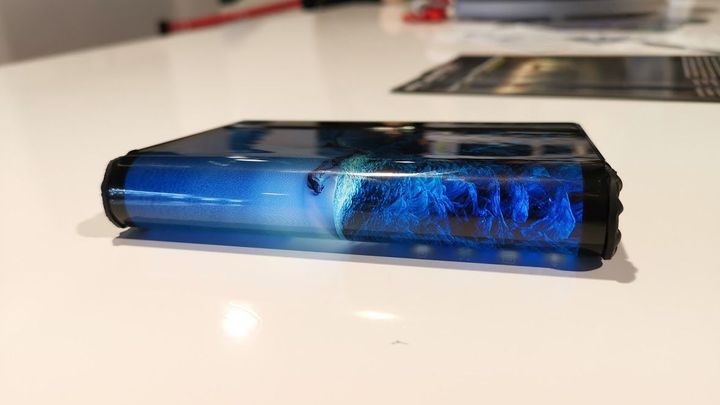 To nejlepší z veletrhu ve Vegas: notebook jako papír, mizící TV a robotický vibrátor
