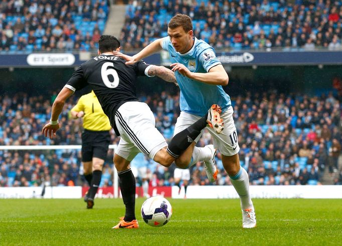 Údajný penaltový faul na Edina Džeka v zápase Manchester City - Southampton