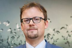 Prezident Zeman jmenoval nového šéfa Českého statistického úřadu. Statistiky povede Marek Rojíček