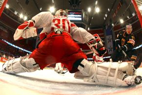 FOTO Suverénní výhry favoritů a klíčové body pro Norsko