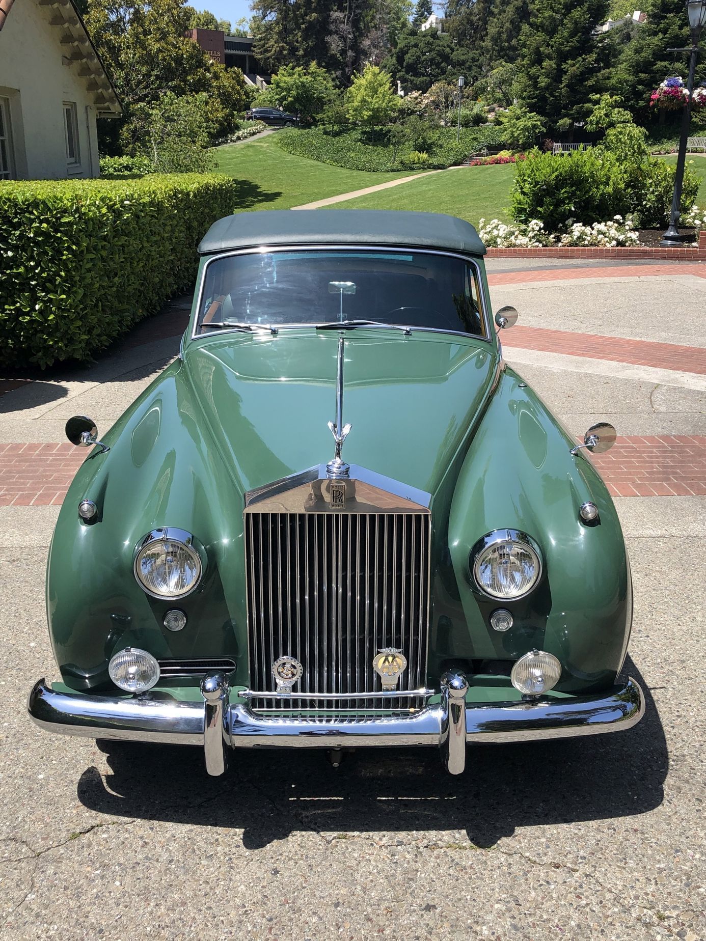 Rolls-Royce Silver Cloud II po Elizabeth Taylor