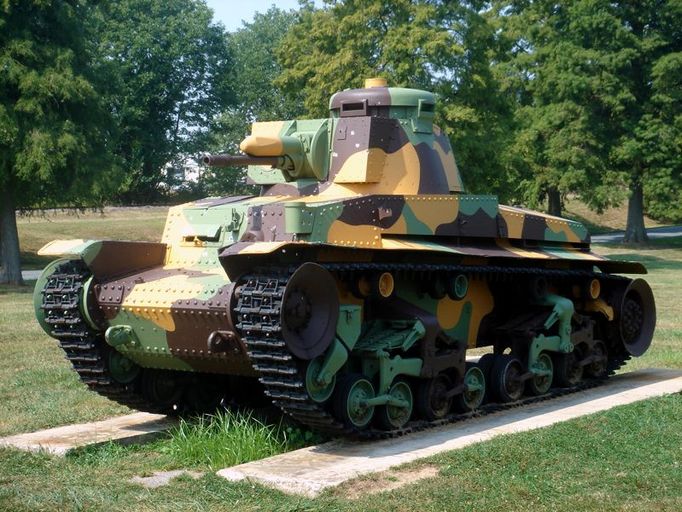 Český tank ve sbírce amerického muzea v Aberdeenu. Za chvíli se vydá na cestu...