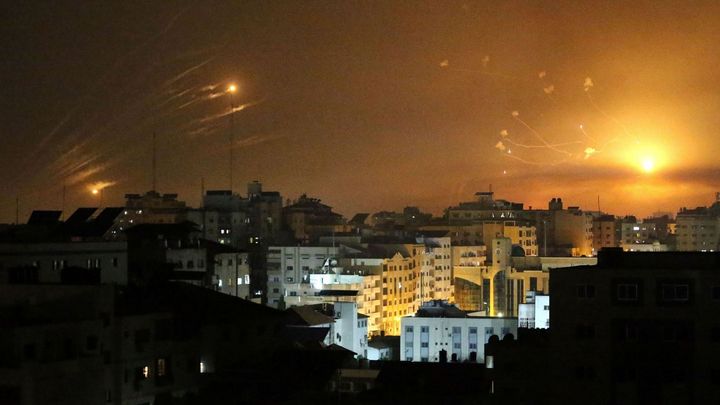 Tel Avivem se znovu rozezněly sirény, Hamás k Izraeli vyslal přes 200 raket; Zdroj foto: Reuters