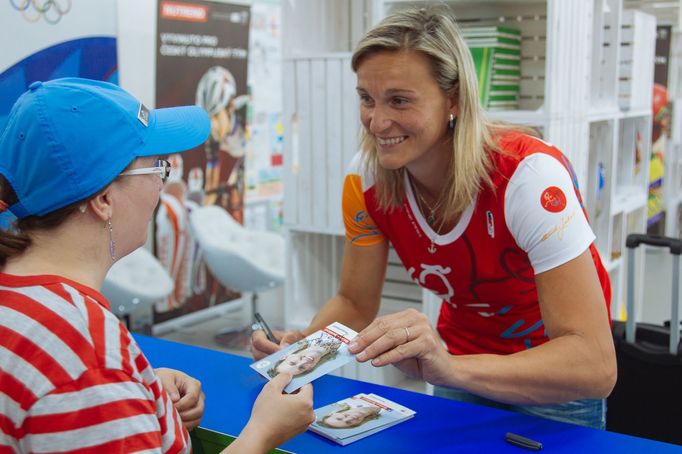 Barbora Špotáková s olympijskou kolekcí pro Rio 2016