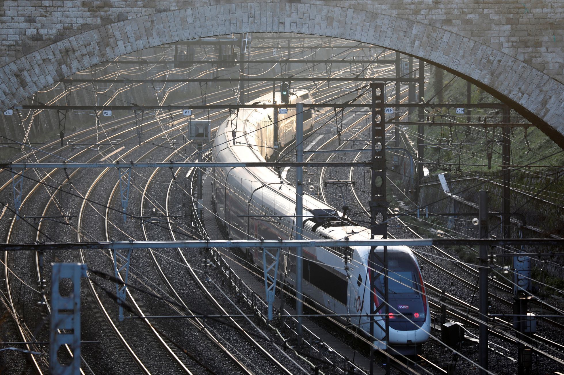 Jednorázové užití / Foto / TGV / Současnost