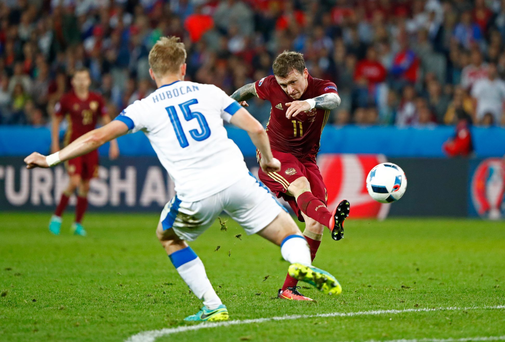 Euro 2016, Rusko-Slovensko: Pavel Mamajev dává gól na 1:2