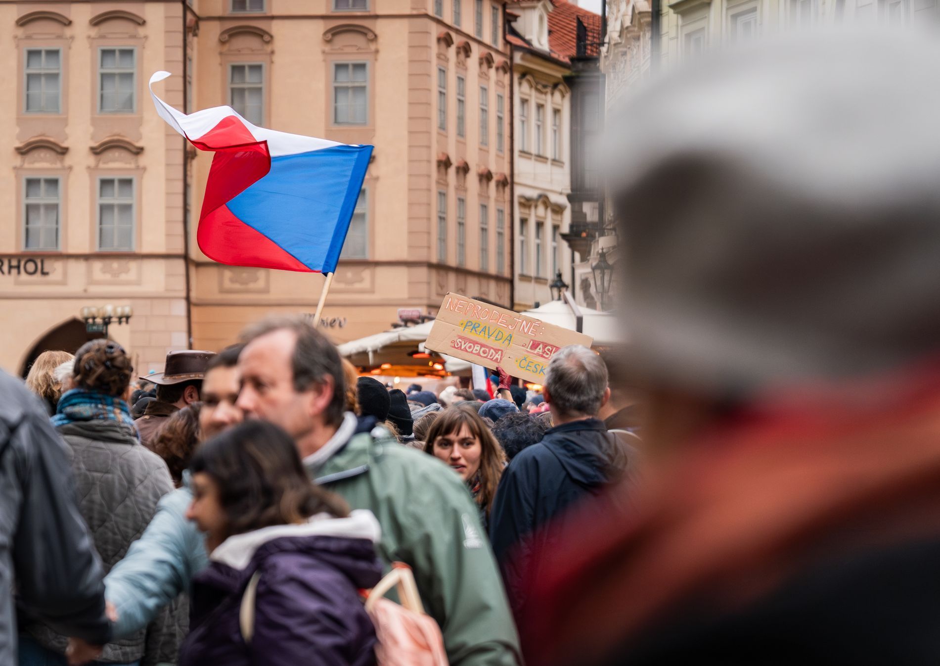 Národní třída, Staroměstské náměstí, 17. listopad, výročí, státní svátek, svíčky