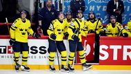 Zklamaní Švédové po porážce v semifinále MS 2025 Švédsko - USA