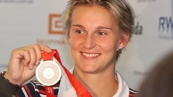 Barbora Špotáková přivezla zlato do Prahy