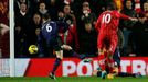 Gaston Ramirez (10) dostal Southampton v zápase s Arsenalem do vedení 1:0.