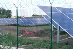 Emisní povolenky zdarma za solární panely? Pro ČEZ ne