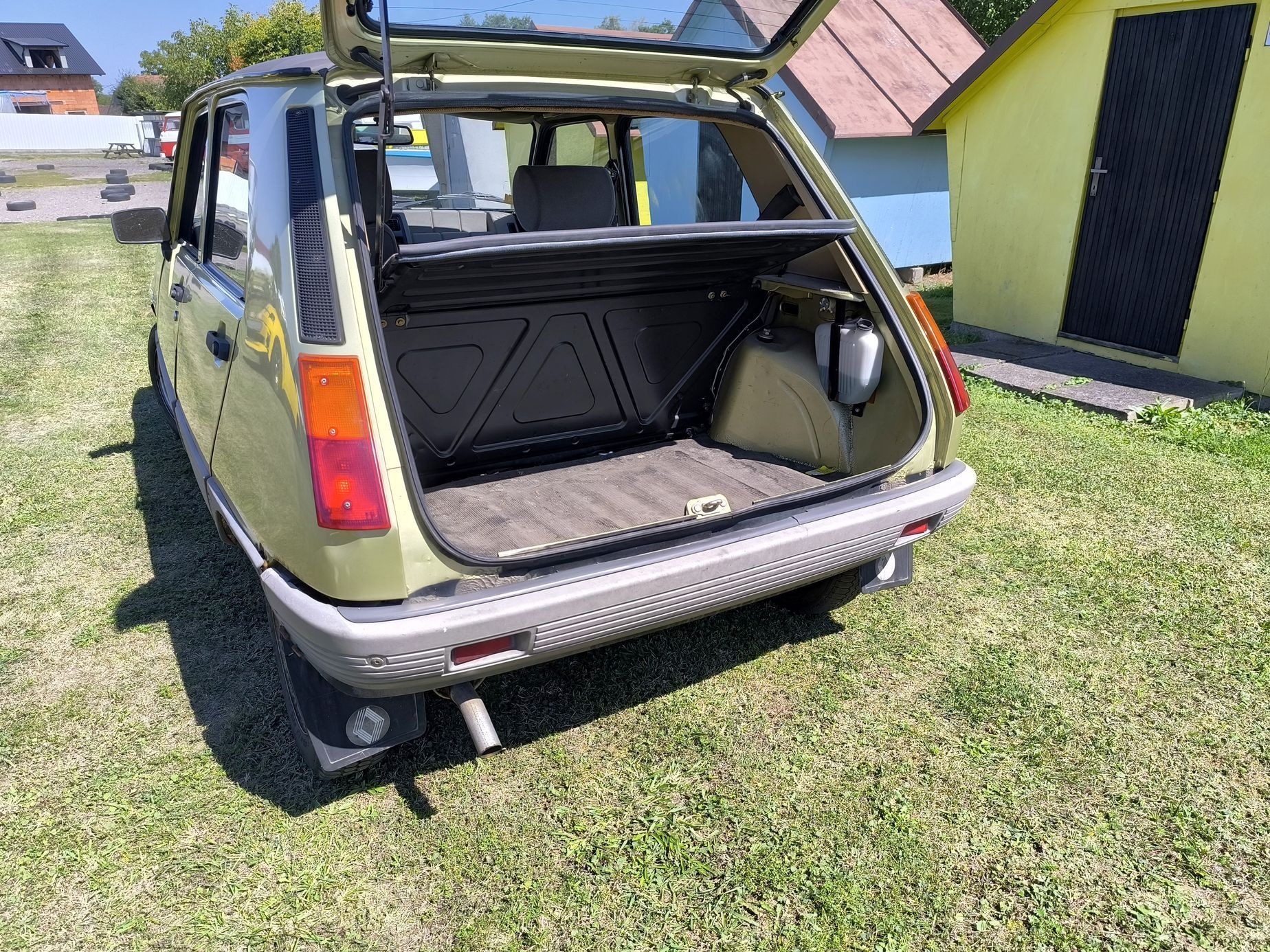 Renault 5
