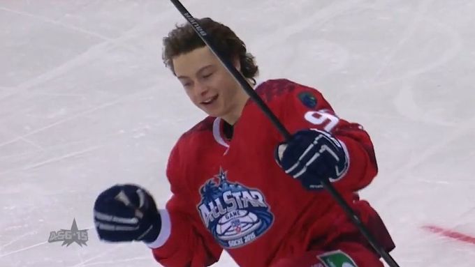 Nikita Gusev v zápase hvězd KHL.