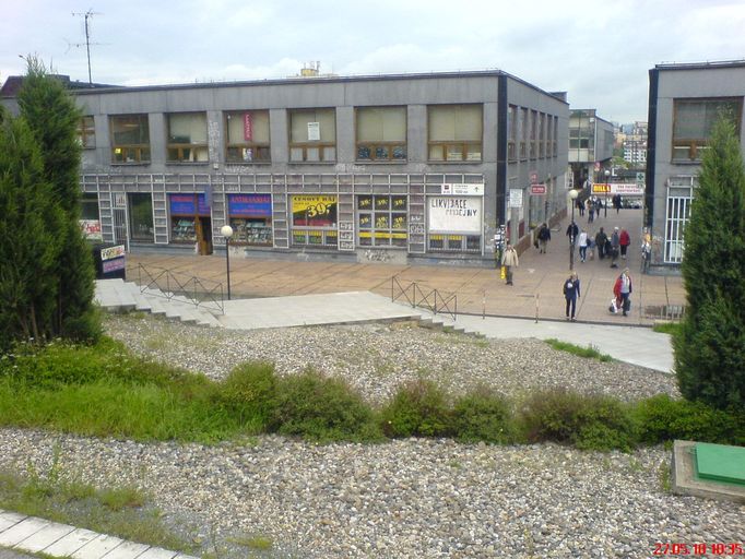 Obchodní centrum Lužiny v roce 2010