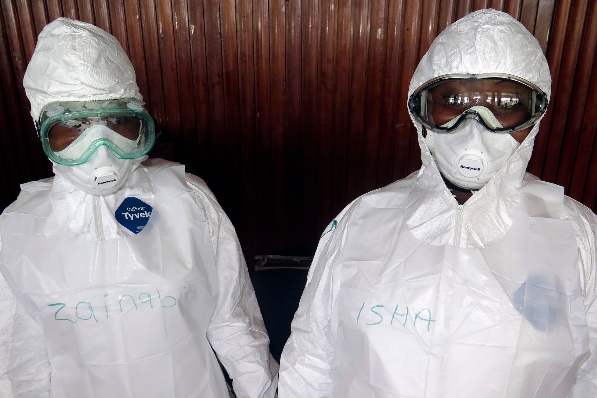 Ebola - epidemie - ochranný oblek