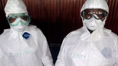 Ebola - epidemie - ochranný oblek