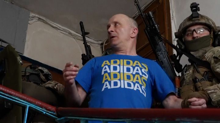 Video: Na lovu zrádců. Změnil jsem názor, hájil se před "tajnými" Ukrajinec; Zdroj foto: Associated Press