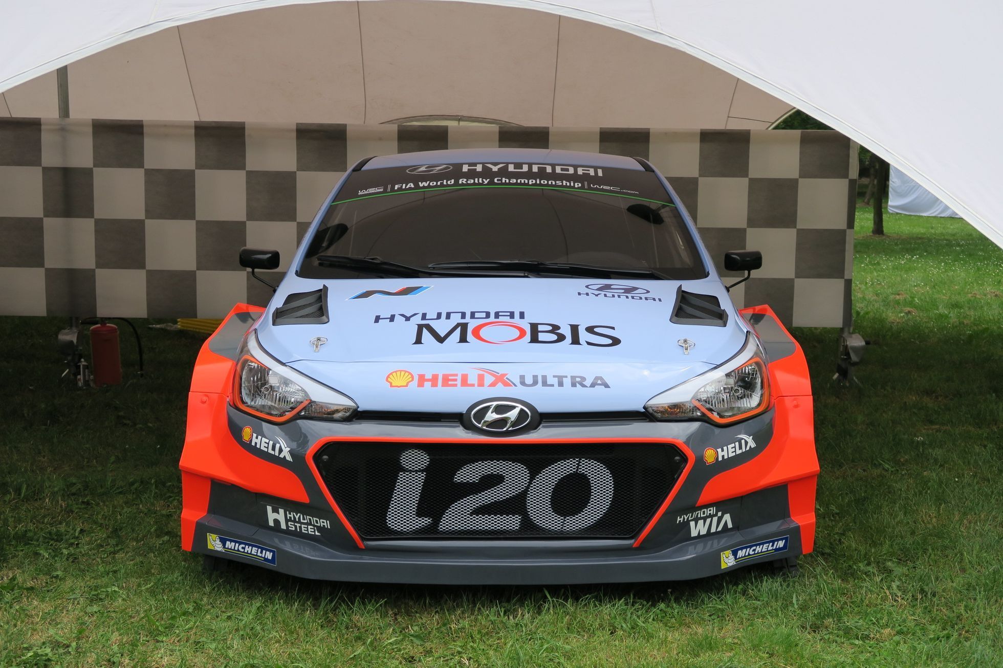 Příprava na výstavu Legendy v pražských Bohnicích