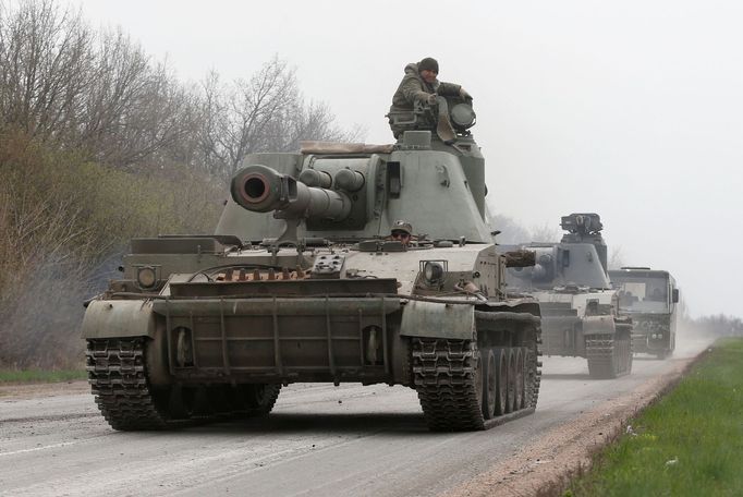 Ruské jednotky nedaleko ukrajinského města Mariupol.