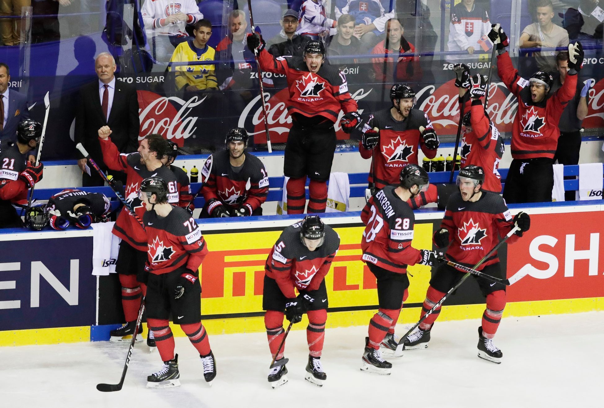 Kanaďané slaví postup ve čtvrtfinále MS 2019 Kanada - Švýcarsko