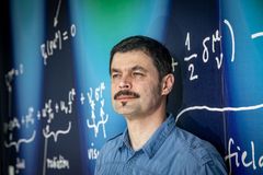 Je vesmír opravdu nekonečný? Dost možná ne, je to 50 na 50, říká astrofyzik