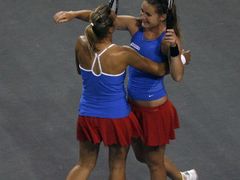 České tenistky dokázaly i bez Nicole Vaidišové zvítězit ve fedcupové baráži v Izraeli a postoupit do Světové skupiny I.