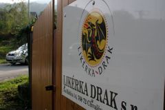 Šéf Likérky Drak obviněn za vylití etanolu do kanálu