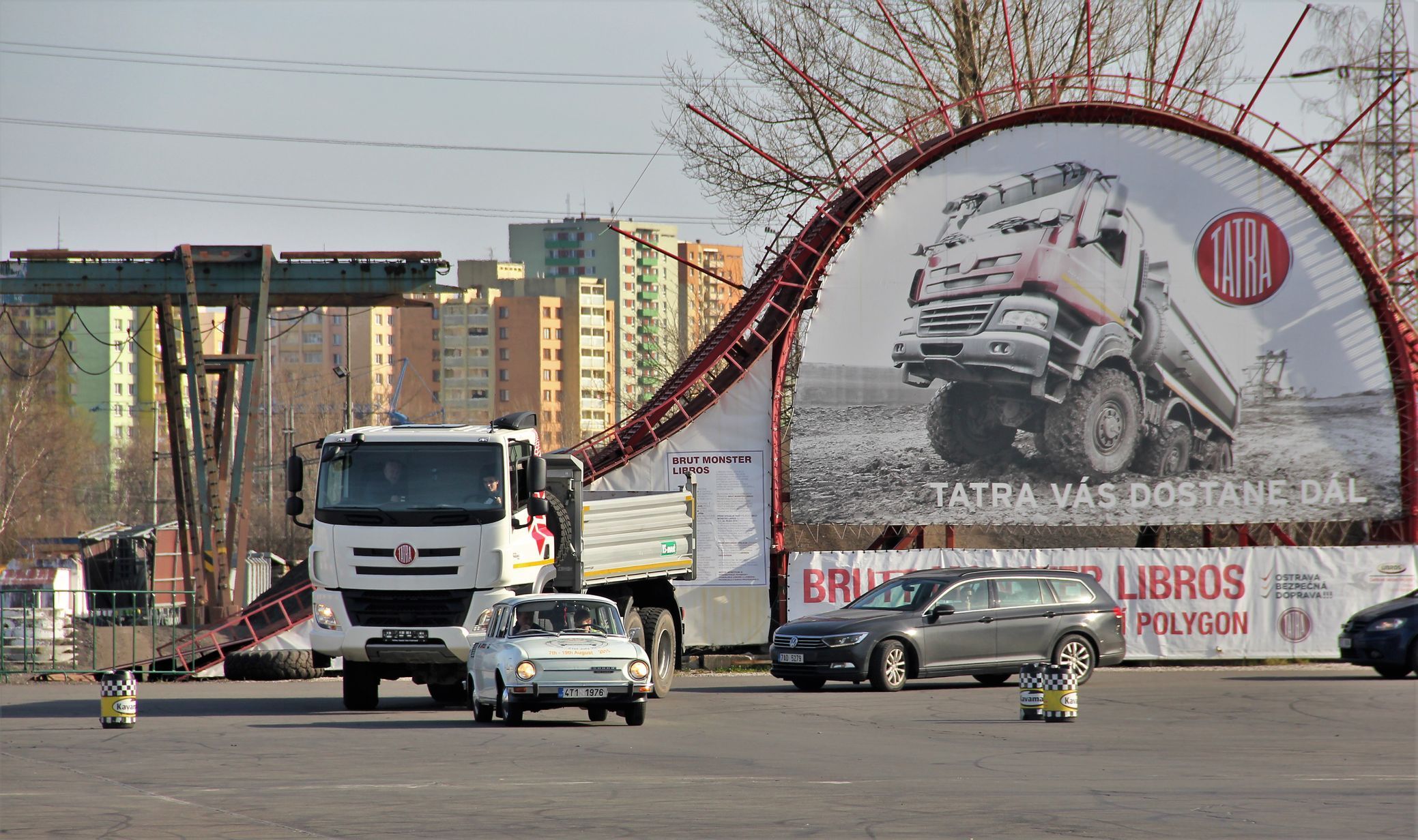 Škoda 100